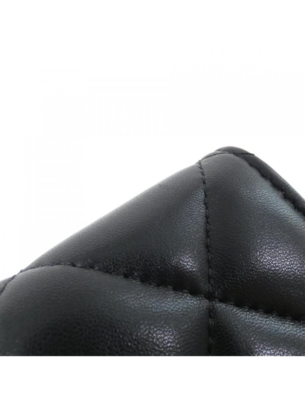 Chanel 19 Line Card Case - Picture 4 of 8